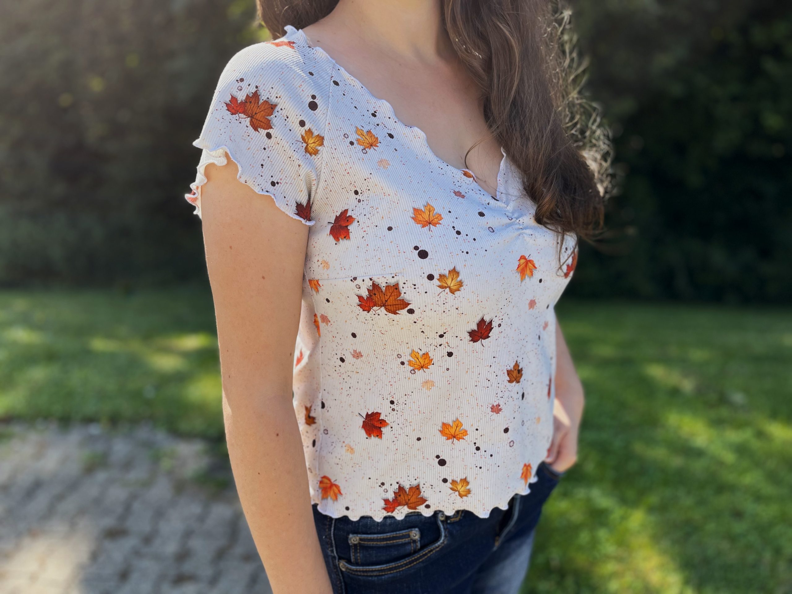 Damen Shirts: Lovely Neckline Wonder